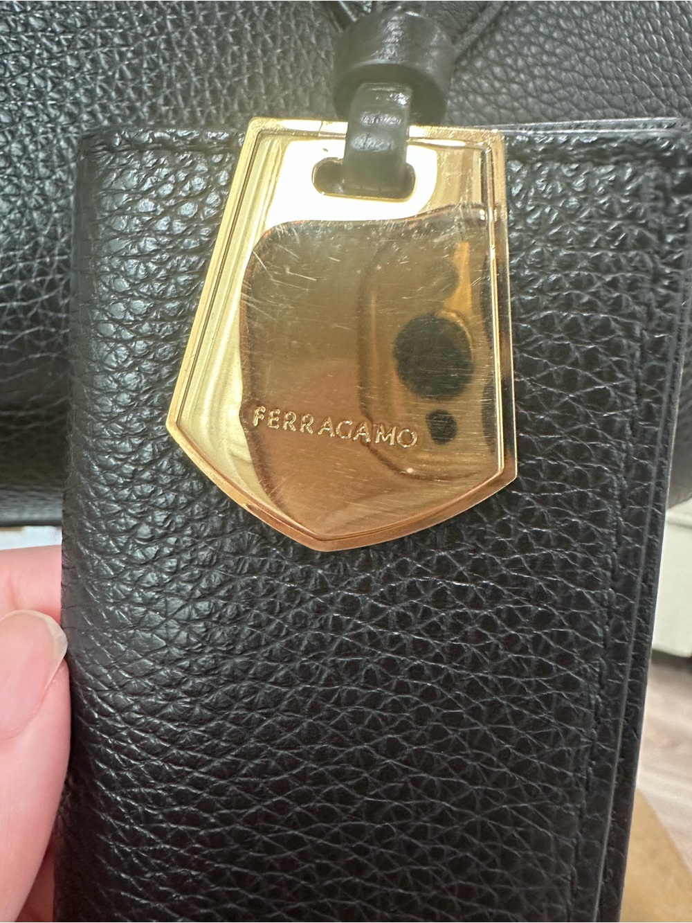 Salvatore Ferragamo East West Black Leather Tote Bag - Picture 4 of 10